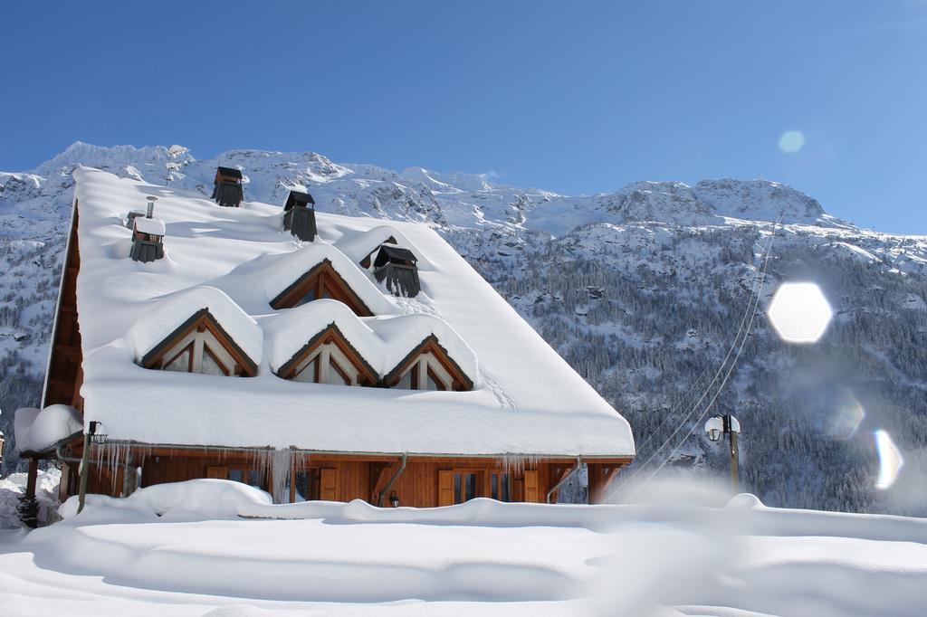 Chalet La Perle De L'Oisans - Appartements D'Exception วูจานีย์ ภายนอก รูปภาพ