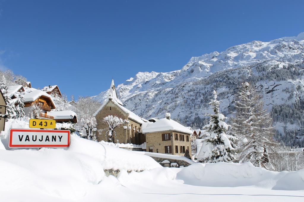 Chalet La Perle De L'Oisans - Appartements D'Exception วูจานีย์ ภายนอก รูปภาพ