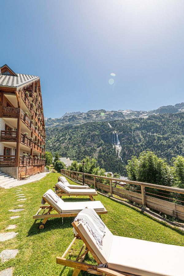 Chalet La Perle De L'Oisans - Appartements D'Exception วูจานีย์ ภายนอก รูปภาพ